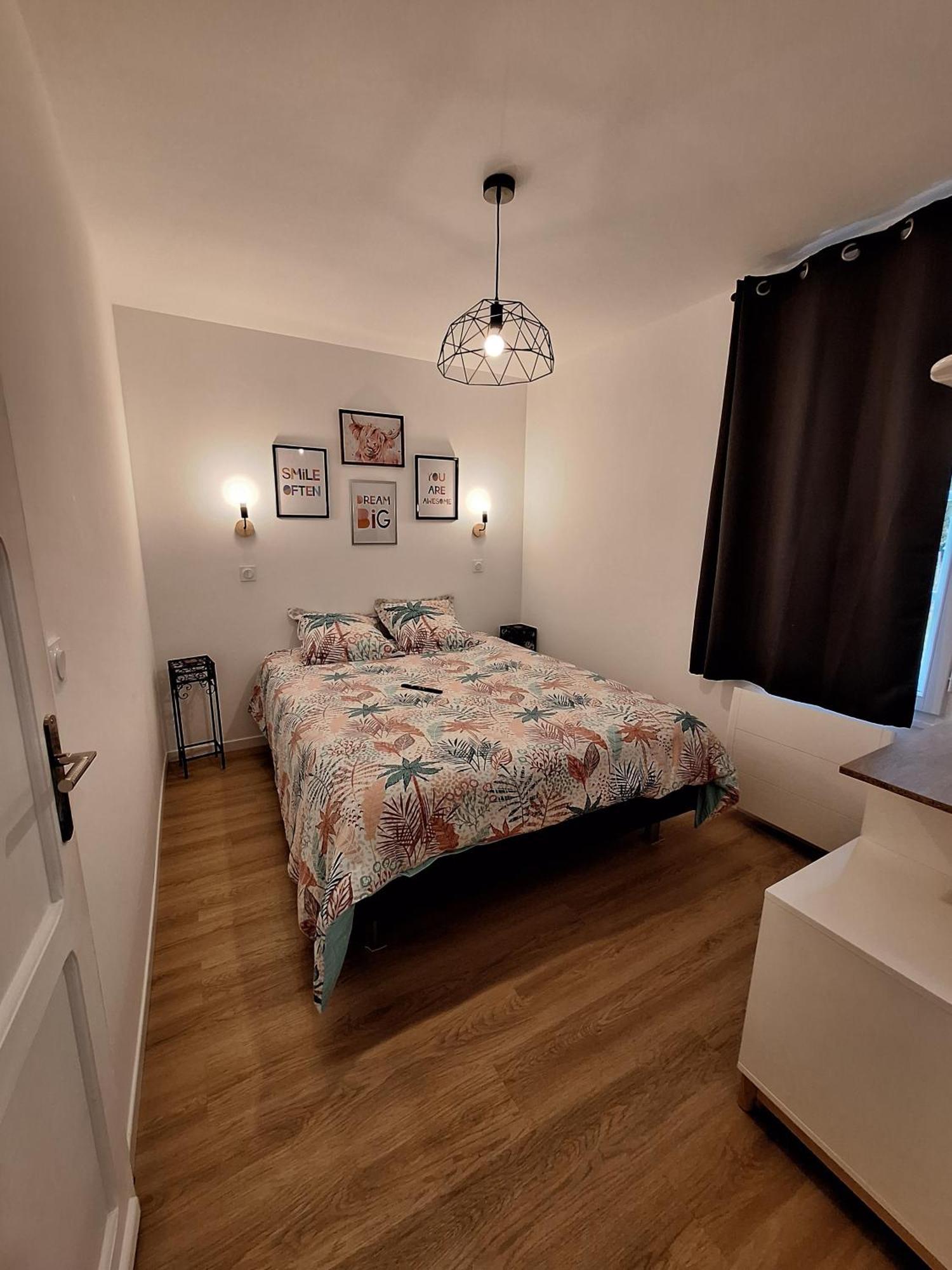 La Pinede Du Cheou, Piscine, Logement Independant, Parking, Draps, Wifi Fibre Mimizan Exterior foto